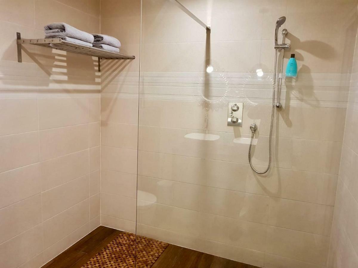 Beijerse Inn Nieuw-Beijerland ภายนอก รูปภาพ